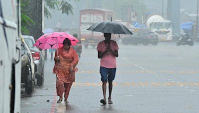 Mumbai weather update: City to see moderate to heavy rainfall today; IMD issues yellow alert