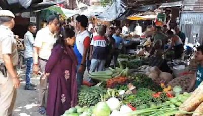 Potato price drops in Jalpaiguri after district magistrate Shama Parvin's inspection at market