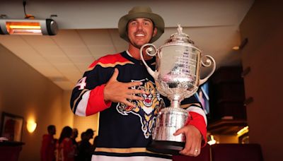 Deadspin | Brooks Koepka celebrates as Panthers capture Stanley Cup