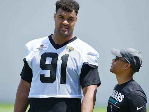 Jaguars place DL Arik Armstead on active/PUP list