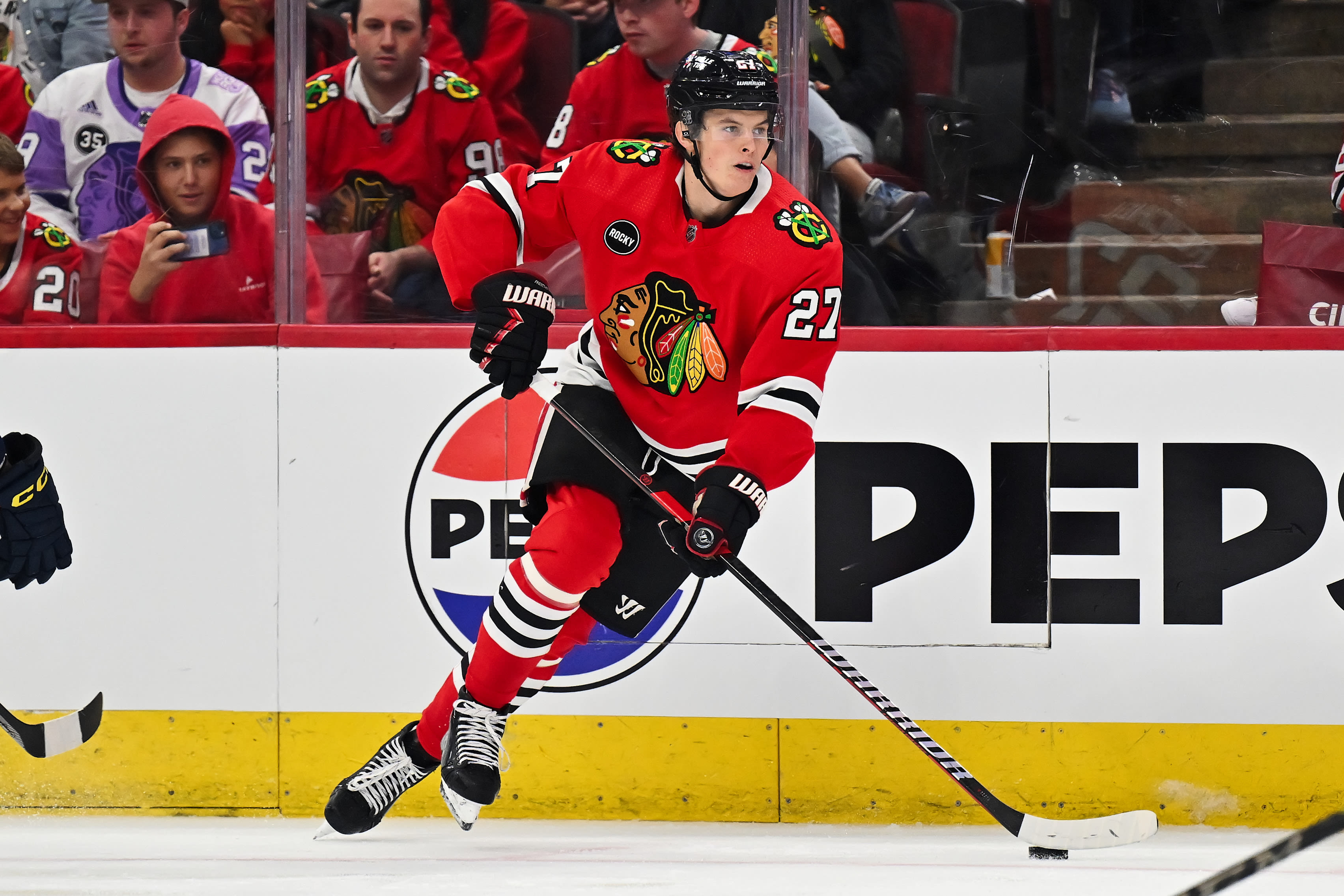 Blackhawks sign Lukas Reichel to 2-year extension at a cap hit of $1.2 million