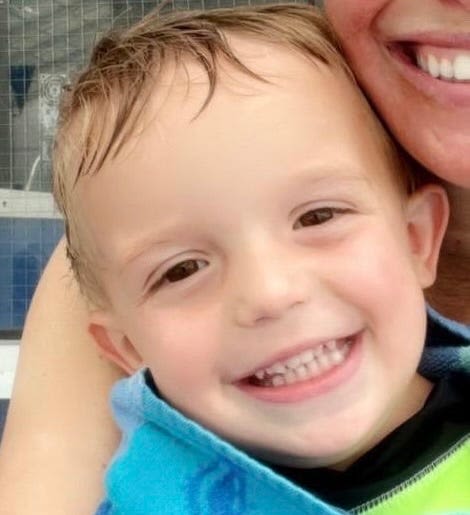 Rodeo star Spencer Wright's 3-year-old son Levi dies after driving toy tractor into river