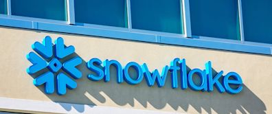 Is Snowflake A Buy Amid CEO Change With Q1 Earnings Due?
