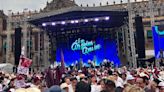 Así se vive el concierto de Los Ángeles Azules en el Zócalo