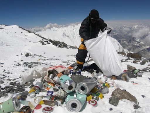 Five bodies retrieved from Mount Everest as melting snow reveals highest peak ‘turning into graveyard’