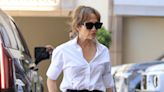 Jennifer Lopez succombe à la tendance des ballerines en satin