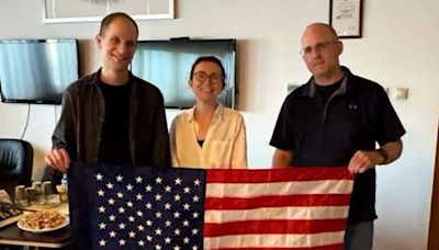 First photo of Evan Gershkovich, Alsu Kurmasheva and Paul Whelan is released after historic prisoner swap