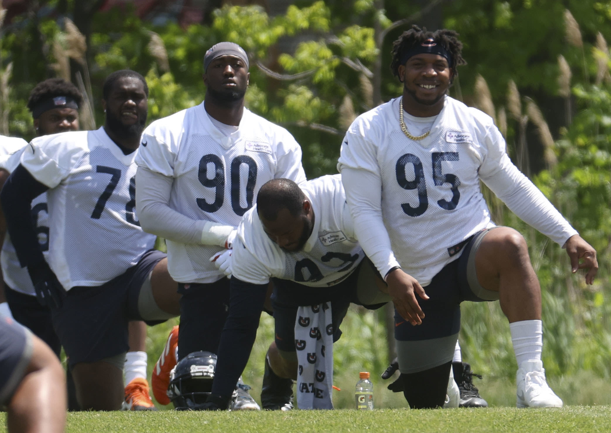 Chicago Bears training camp report: DE Dominique Robinson shows flashes of his promise; Caleb Williams rallies offense