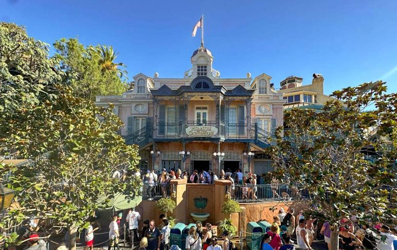 Disneyland replaces lamp posts as precautionary measure