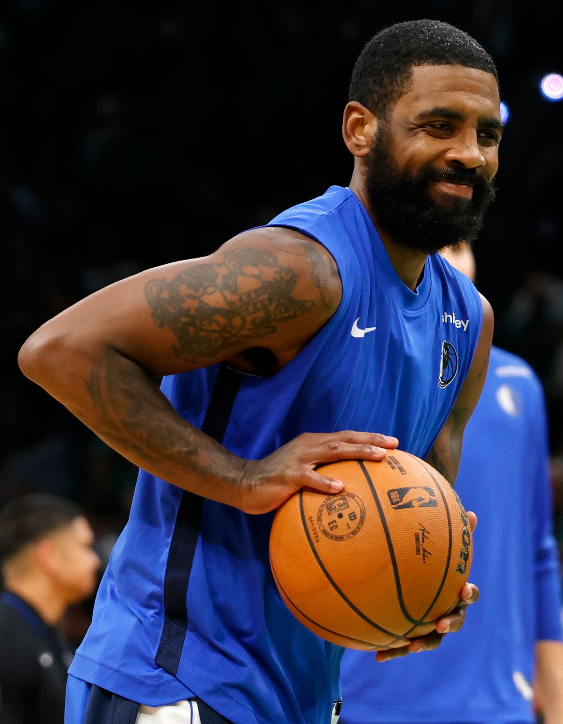 Dallas Mavericks' Kyrie Irving undergoes surgery on left hand