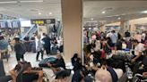 Normalidad en la terminal de Ibiza tras el caos informático que ha provocado importantes retrasos y cancelaciones