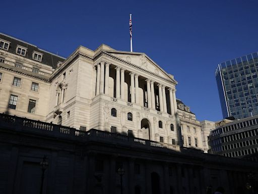 UK interest rates should stay on hold this summer, warns BOE official