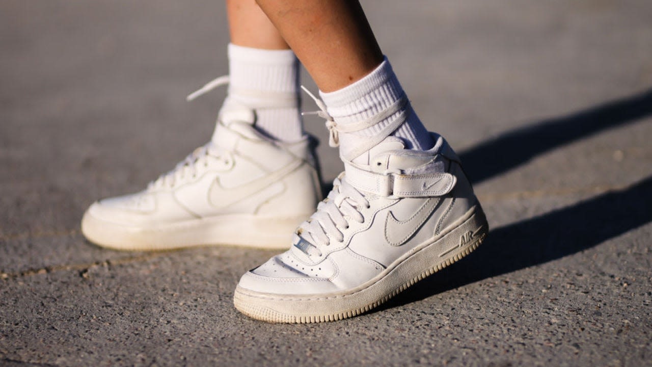 The Best White Sneakers for Women to Wear This Summer