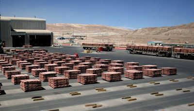 Mineras de cobre en Chile demandarán más agua y energía mientras buscan sostener producción: Cochilco