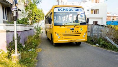 Maharashtra: 40 students’ lucky escape after school bus stuck at level crossing in Nagpur