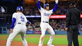 Max Muncy hits 3 homers as Dodgers crush Braves