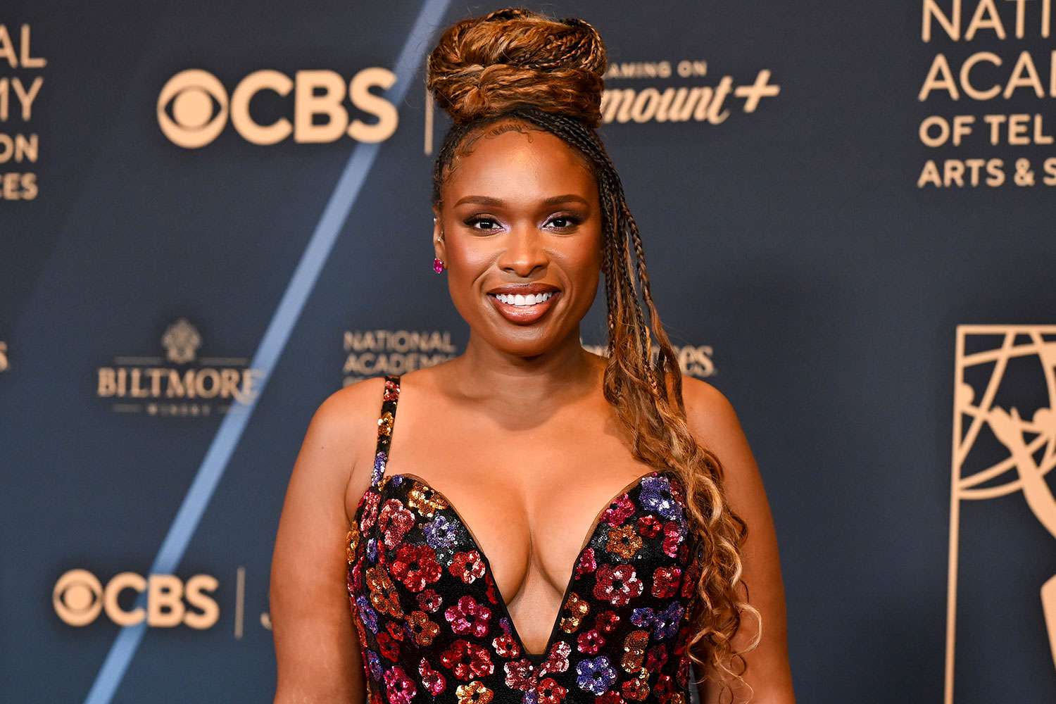 Jennifer Hudson Shines in a Plunging Glittering Gown at the 2024 Daytime Emmys