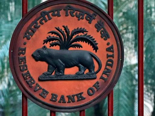 RBI downgrades Kerala Bank, curbs on personal loans | Thiruvananthapuram News - Times of India