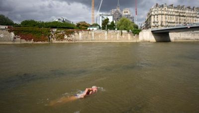 Paris looking at Plan B if River Seine remains unfit for Olympic swimming - National | Globalnews.ca