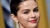 Selena Gomez shares completely makeup-free selfie, showing her natural curly hair texture
