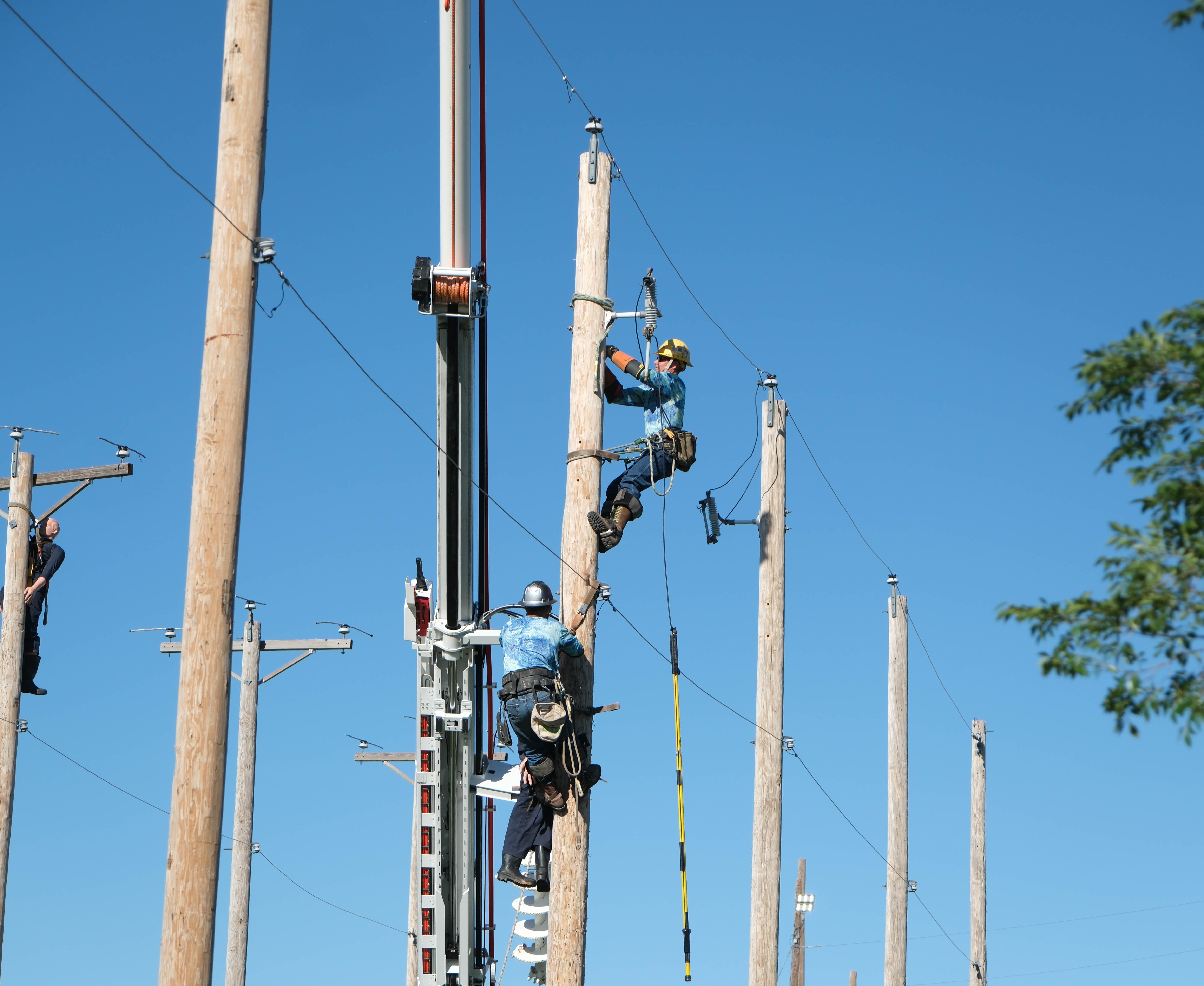 Xcel Energy employees showcase skills in Lineman's Rodeo