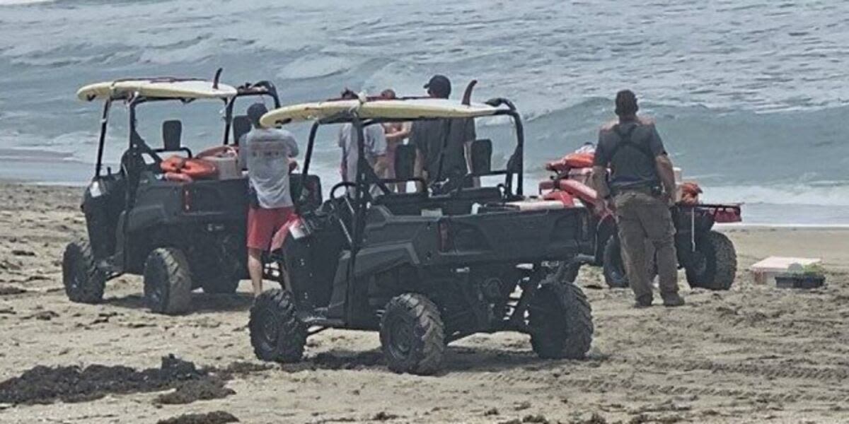 2 dead after getting caught in possible rip current off Stuart Beach