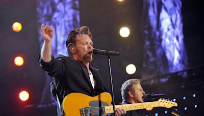 John Mellencamp would like you to behave. Or ‘don’t come to my show.’