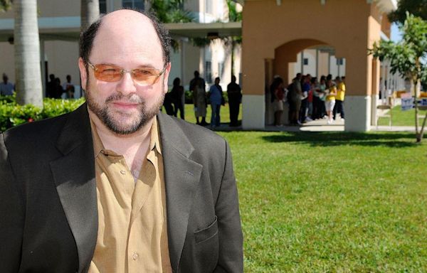 'Furious' Jason Alexander Threatened to Quit 'Seinfeld' Over Lack of Screen Time, Claims Costar Michael Richards