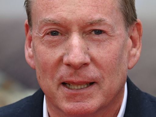 LOT Polish Airlines 'sorry' after disabled BBC reporter Frank Gardner had to 'crawl along floor' on 'discriminatory' airline