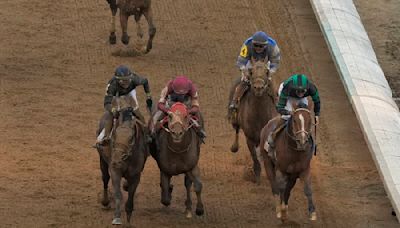 Mystik Dan wins 150th Kentucky Derby in a close 3-horse photo finish