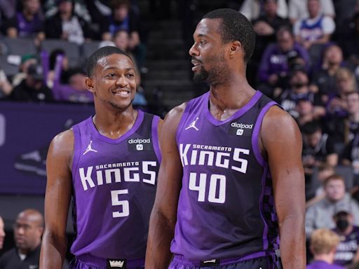 Fox posts touching thank you message to longtime teammate Barnes