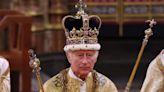 'Rei indubitável': Charles III é coroado aos 74 anos ao lado de Camilla