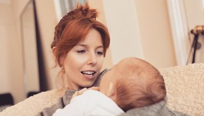 Stacey Dooley's daughter Minnie is her mini-me in adorable video with dad Kevin