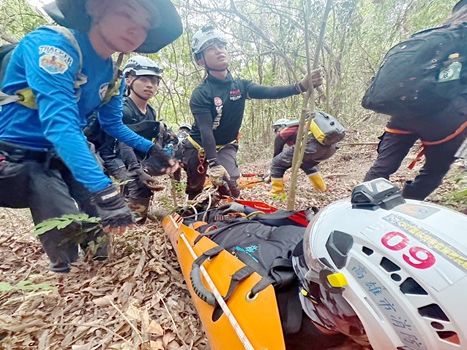 好樣的！《ORT叢林搜索救援專長班》驗收日山區天候惡劣 參訓學員不畏惡雨安全完勝 | 蕃新聞