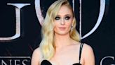 Sophie Turner dudó en ser madre a los 24 años y consideró no tener a su primera hija