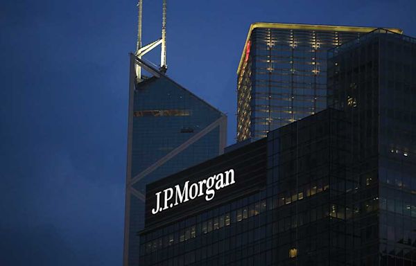JPMorgan, Citigroup In Buy Zone With Bank Earnings On Tap