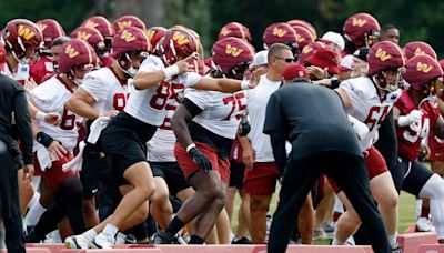 6 takeaways from Commanders' first practice in pads