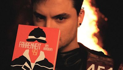 Felipe Neto indica “Fahrenheit 451” e obra chega ao topo da Amazon