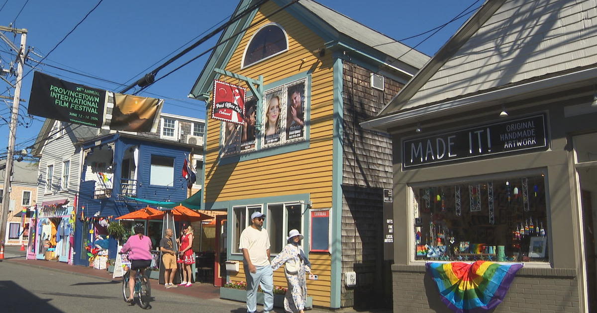 Post Office Cafe in Provincetown becomes a Broadway hotspot, "Everyone says yes to P-Town"