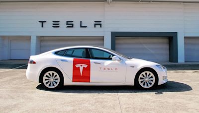 Elon Musk證實Tesla的機器人計程車發表活動延後至今年10月
