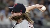 MLB no suspenderá a Mike Clevinger por acusación de violencia doméstica