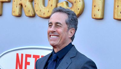 Jerry Seinfeld Reunites With Michael Richards for Rare Photo on the Red Carpet