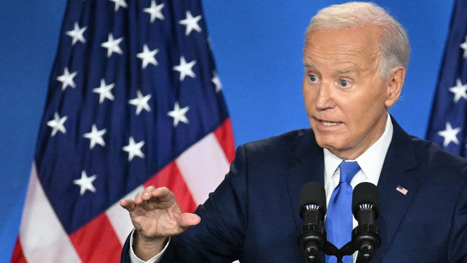 Biden heading on a delayed mission to reassure lawmakers over his political future after meeting with Jeffries
