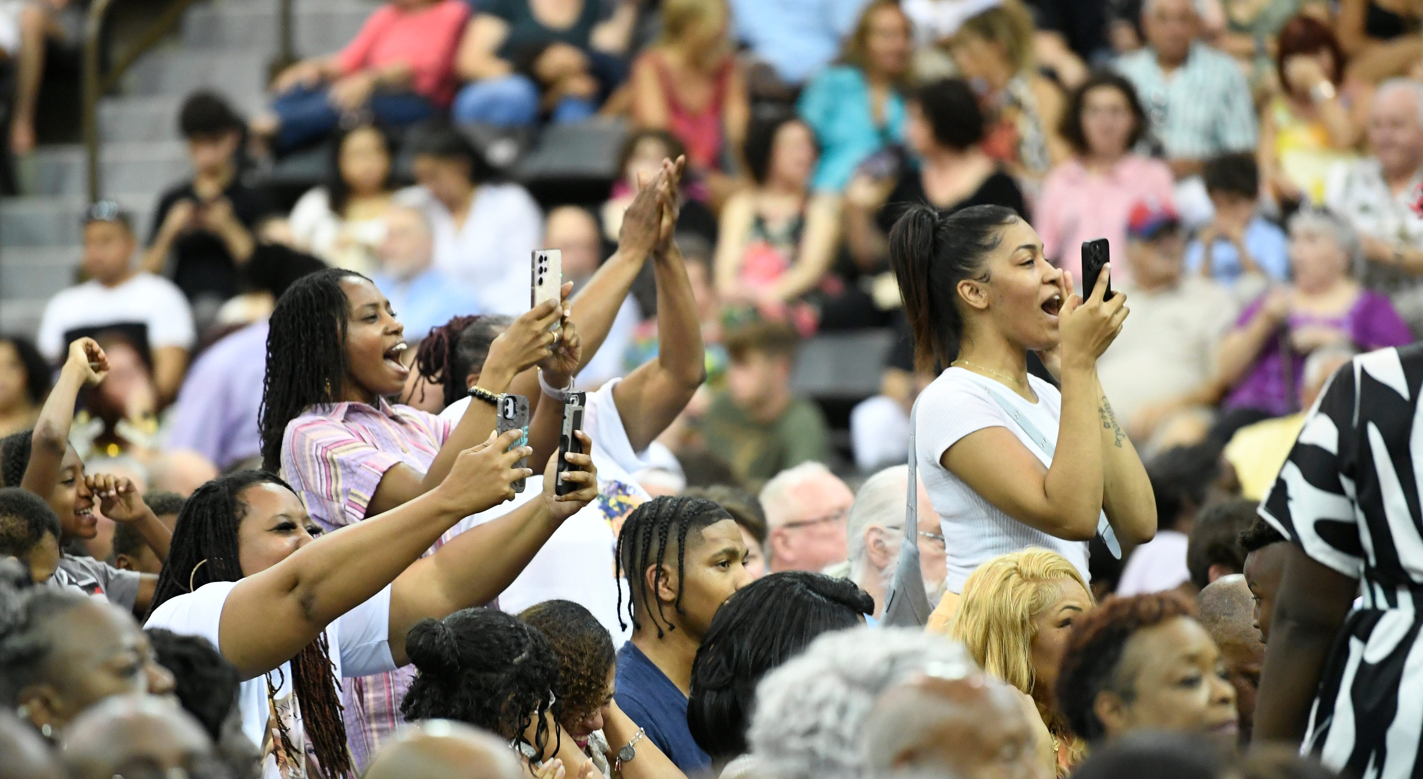 Education Foundation of Sarasota County celebrates 33 scholarship recipients