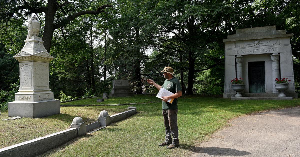 Valley Cemetery: Garden for the living in the land of the dead