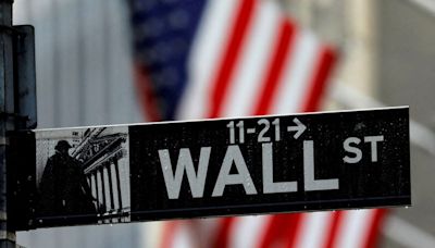 Wall Street abre con ganancias tras señales de enfriamiento de la inflación Por Investing.com