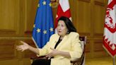Presidenta de Georgia veta polémico proyecto de ley sobre medios de comunicación