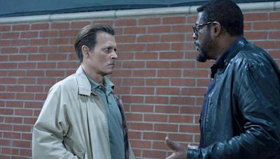 No dejes escapar la oportunidad de ver a Johnny Depp y Forest Whitaker investigando los asesinatos de los raperos Notorius BIG y Tupac: últimos días gratis online