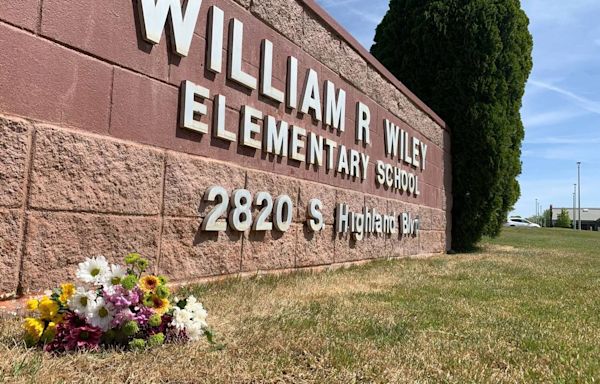 Students return to classes at West Richland elementary after Monday’s deadly shootings