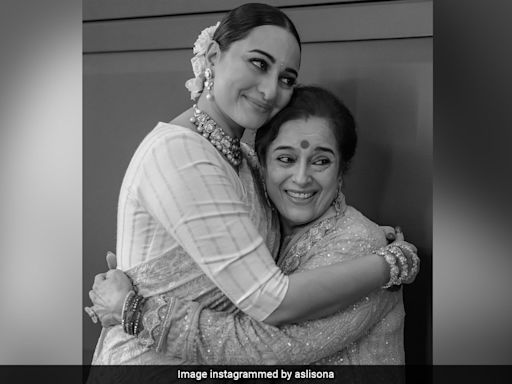 On Moving Out After Marriage, Sonakshi Sinha Says To Mother Poonam Sinha, "Maa, Don't Worry"